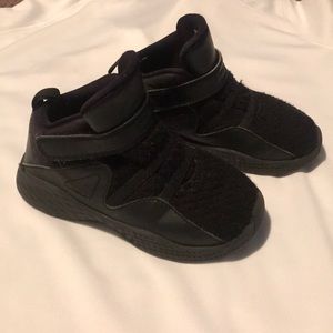 JORDAN Formula 23 Mid top Shoe Toddler Size 10